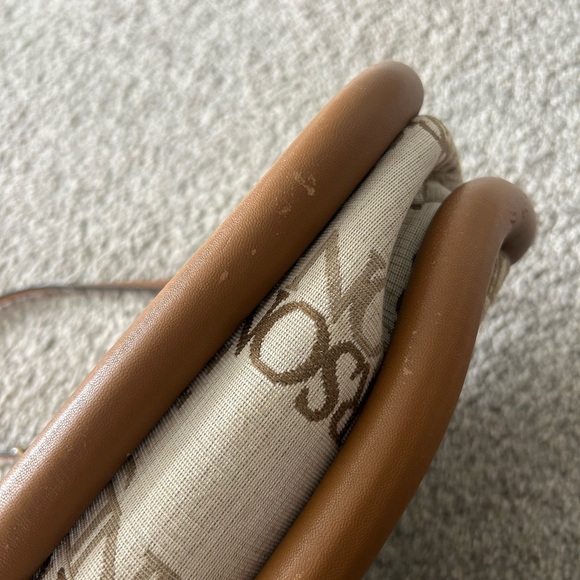 JW anderson logo shoulder bag - Picture 4 of 11